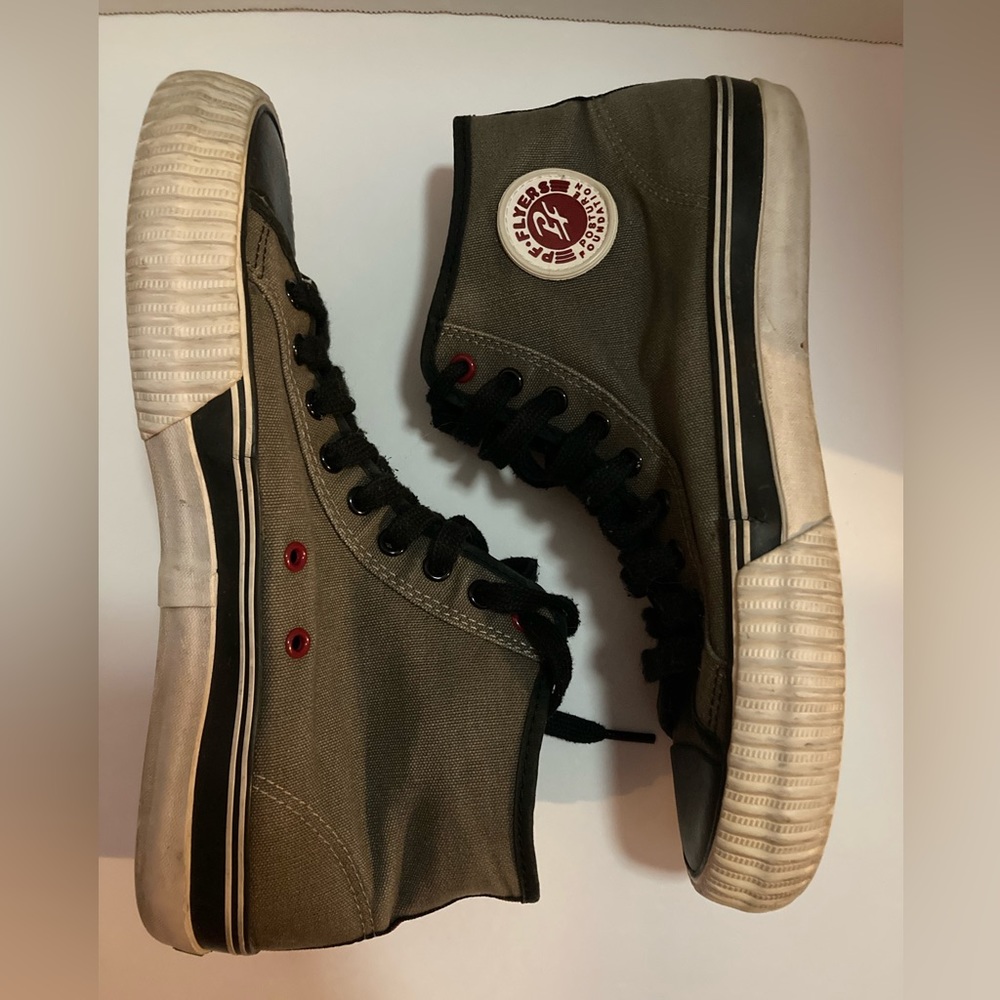 PF Flyers Unisex Shoes High Top
Sneakers Gray Mens 9.5 Womens 11